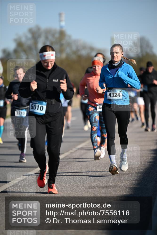 06.04.2025 - 44. Internationalen Wilhelmsburger Insellauf Dr. Thomas Lammeyer http://msf.ph/oto/7556116 06.04.2025 09:31:56 Laufen 5010, 3270, 44, 4324 meine-sportfotos.de