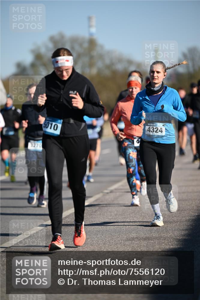 06.04.2025 - 44. Internationalen Wilhelmsburger Insellauf Dr. Thomas Lammeyer http://msf.ph/oto/7556120 06.04.2025 09:31:57 Laufen 5010, 3270, 4324 meine-sportfotos.de