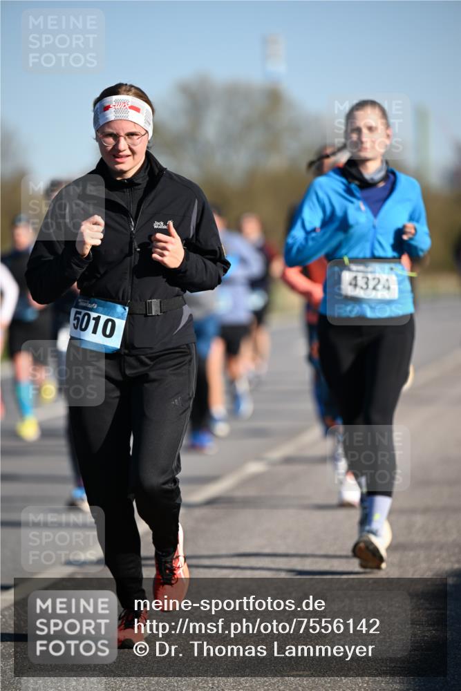 06.04.2025 - 44. Internationalen Wilhelmsburger Insellauf Dr. Thomas Lammeyer http://msf.ph/oto/7556142 06.04.2025 09:31:58 Laufen 5010, 4324 meine-sportfotos.de