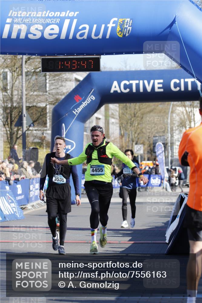 06.04.2025 - 44. Internationalen Wilhelmsburger Insellauf A. Gomolzig http://msf.ph/oto/7556163 06.04.2025 10:33:45 Ziel 3585, 3826, 4058, 4262, 4455, 5033 meine-sportfotos.de