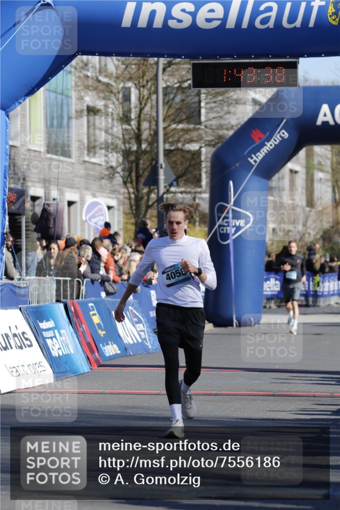 06.04.2025 - 44. Internationalen Wilhelmsburger Insellauf A. Gomolzig http://msf.ph/oto/7556186 06.04.2025 10:33:36 Ziel 3177, 4058 meine-sportfotos.de