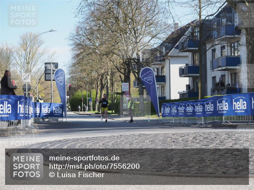 06.04.2025 - 44. Internationalen Wilhelmsburger Insellauf Luisa Fischer http://msf.ph/oto/7556200 06.04.2025 10:07:38 Ziel 3260 meine-sportfotos.de