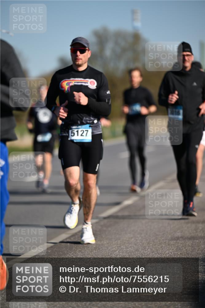 06.04.2025 - 44. Internationalen Wilhelmsburger Insellauf Dr. Thomas Lammeyer http://msf.ph/oto/7556215 06.04.2025 09:32:02 Laufen 5127, 1116 meine-sportfotos.de