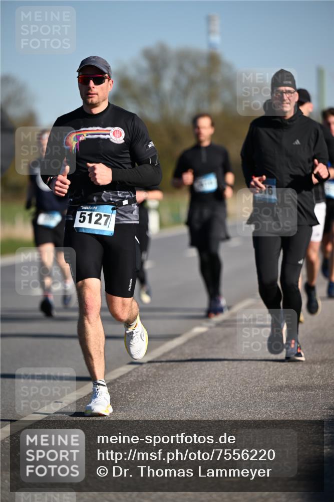 06.04.2025 - 44. Internationalen Wilhelmsburger Insellauf Dr. Thomas Lammeyer http://msf.ph/oto/7556220 06.04.2025 09:32:02 Laufen 5127, 9816 meine-sportfotos.de
