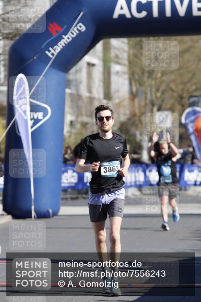 06.04.2025 - 44. Internationalen Wilhelmsburger Insellauf A. Gomolzig http://msf.ph/oto/7556243 06.04.2025 10:32:54 Ziel 3769, 3863, 4358, 5137 meine-sportfotos.de
