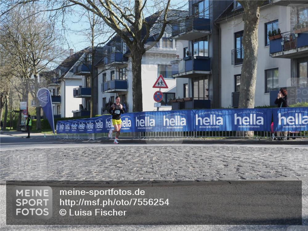06.04.2025 - 44. Internationalen Wilhelmsburger Insellauf Luisa Fischer http://msf.ph/oto/7556254 06.04.2025 10:07:42 Ziel 3260 meine-sportfotos.de