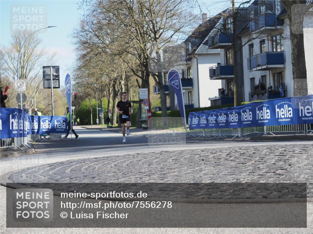 06.04.2025 - 44. Internationalen Wilhelmsburger Insellauf Luisa Fischer http://msf.ph/oto/7556278 06.04.2025 10:08:15 Ziel 4619 meine-sportfotos.de