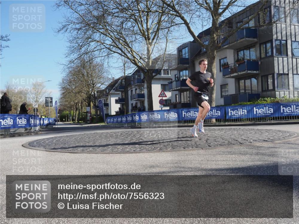 06.04.2025 - 44. Internationalen Wilhelmsburger Insellauf Luisa Fischer http://msf.ph/oto/7556323 06.04.2025 10:08:19 Ziel  meine-sportfotos.de