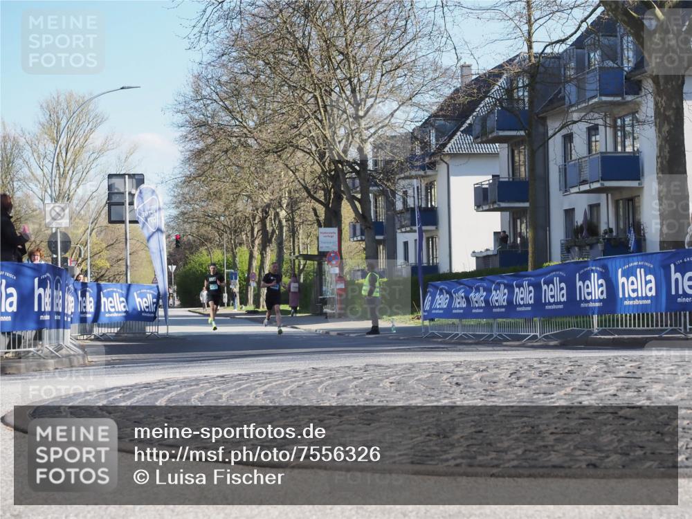 06.04.2025 - 44. Internationalen Wilhelmsburger Insellauf Luisa Fischer http://msf.ph/oto/7556326 06.04.2025 10:10:03 Ziel  meine-sportfotos.de