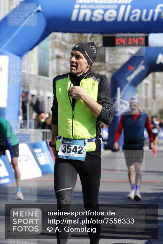 06.04.2025 - 44. Internationalen Wilhelmsburger Insellauf A. Gomolzig http://msf.ph/oto/7556333 06.04.2025 10:31:45 Ziel 3019, 3338 meine-sportfotos.de