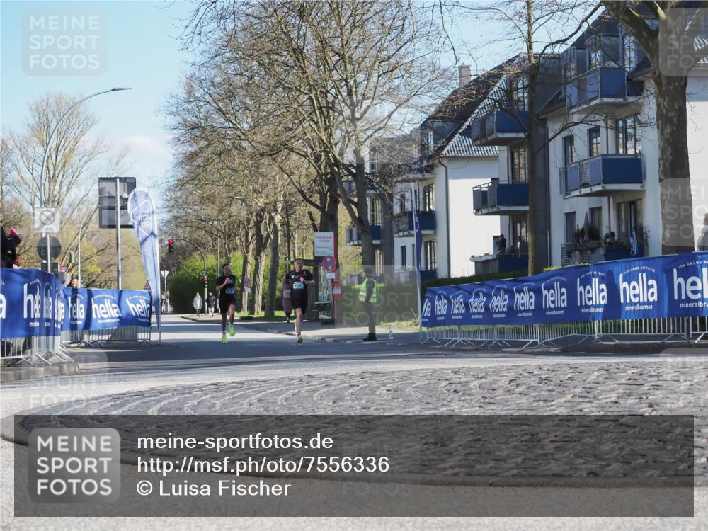 06.04.2025 - 44. Internationalen Wilhelmsburger Insellauf Luisa Fischer http://msf.ph/oto/7556336 06.04.2025 10:10:04 Ziel  meine-sportfotos.de