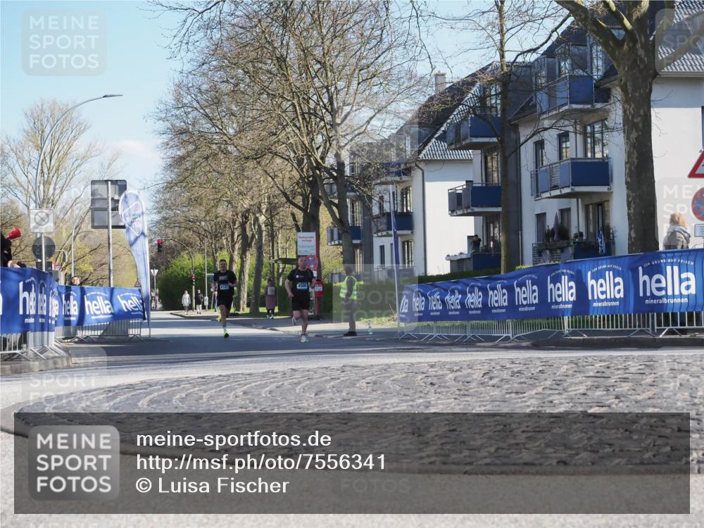 06.04.2025 - 44. Internationalen Wilhelmsburger Insellauf Luisa Fischer http://msf.ph/oto/7556341 06.04.2025 10:10:04 Ziel 4127 meine-sportfotos.de