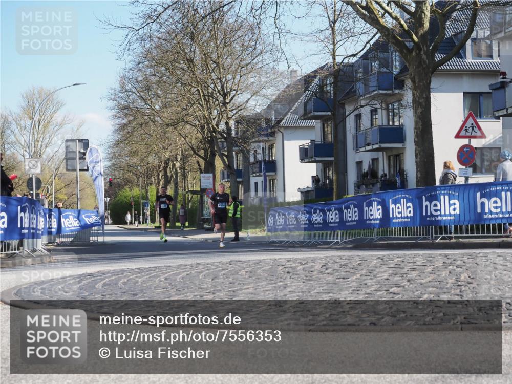 06.04.2025 - 44. Internationalen Wilhelmsburger Insellauf Luisa Fischer http://msf.ph/oto/7556353 06.04.2025 10:10:05 Ziel 4127 meine-sportfotos.de