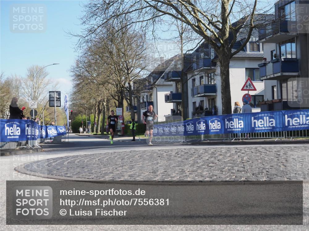 06.04.2025 - 44. Internationalen Wilhelmsburger Insellauf Luisa Fischer http://msf.ph/oto/7556381 06.04.2025 10:10:06 Ziel 4127 meine-sportfotos.de