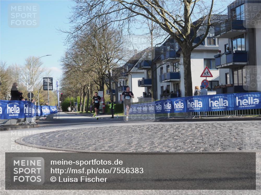 06.04.2025 - 44. Internationalen Wilhelmsburger Insellauf Luisa Fischer http://msf.ph/oto/7556383 06.04.2025 10:10:06 Ziel 4127, 4500 meine-sportfotos.de