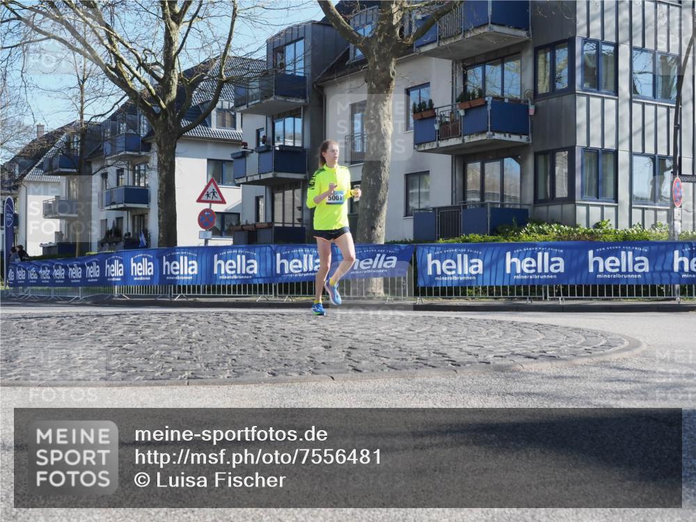 06.04.2025 - 44. Internationalen Wilhelmsburger Insellauf Luisa Fischer http://msf.ph/oto/7556481 06.04.2025 10:11:01 Ziel 5001 meine-sportfotos.de