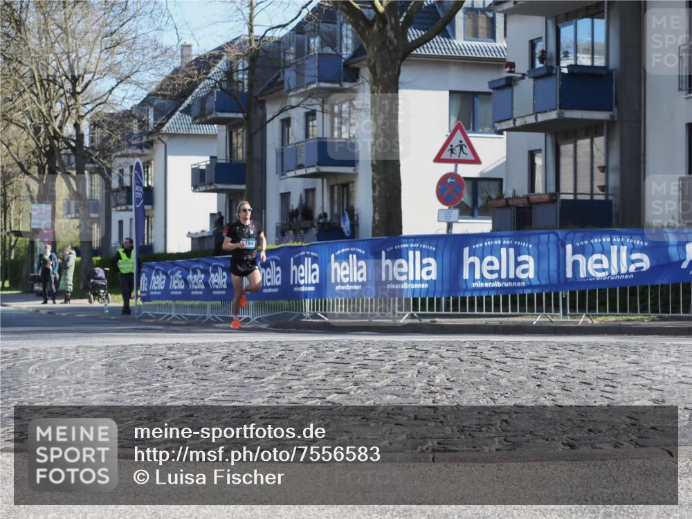 06.04.2025 - 44. Internationalen Wilhelmsburger Insellauf Luisa Fischer http://msf.ph/oto/7556583 06.04.2025 10:11:28 Ziel 194 meine-sportfotos.de