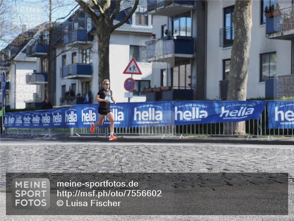 06.04.2025 - 44. Internationalen Wilhelmsburger Insellauf Luisa Fischer http://msf.ph/oto/7556602 06.04.2025 10:11:29 Ziel  meine-sportfotos.de