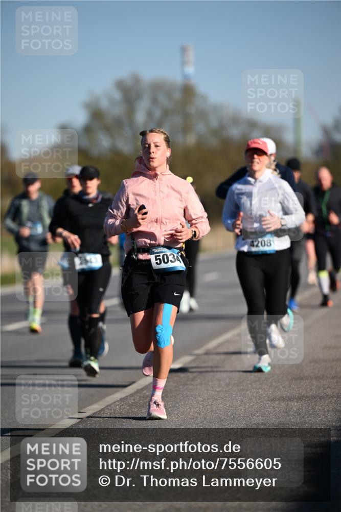 06.04.2025 - 44. Internationalen Wilhelmsburger Insellauf Dr. Thomas Lammeyer http://msf.ph/oto/7556605 06.04.2025 09:32:33 Laufen 503, 4208 meine-sportfotos.de