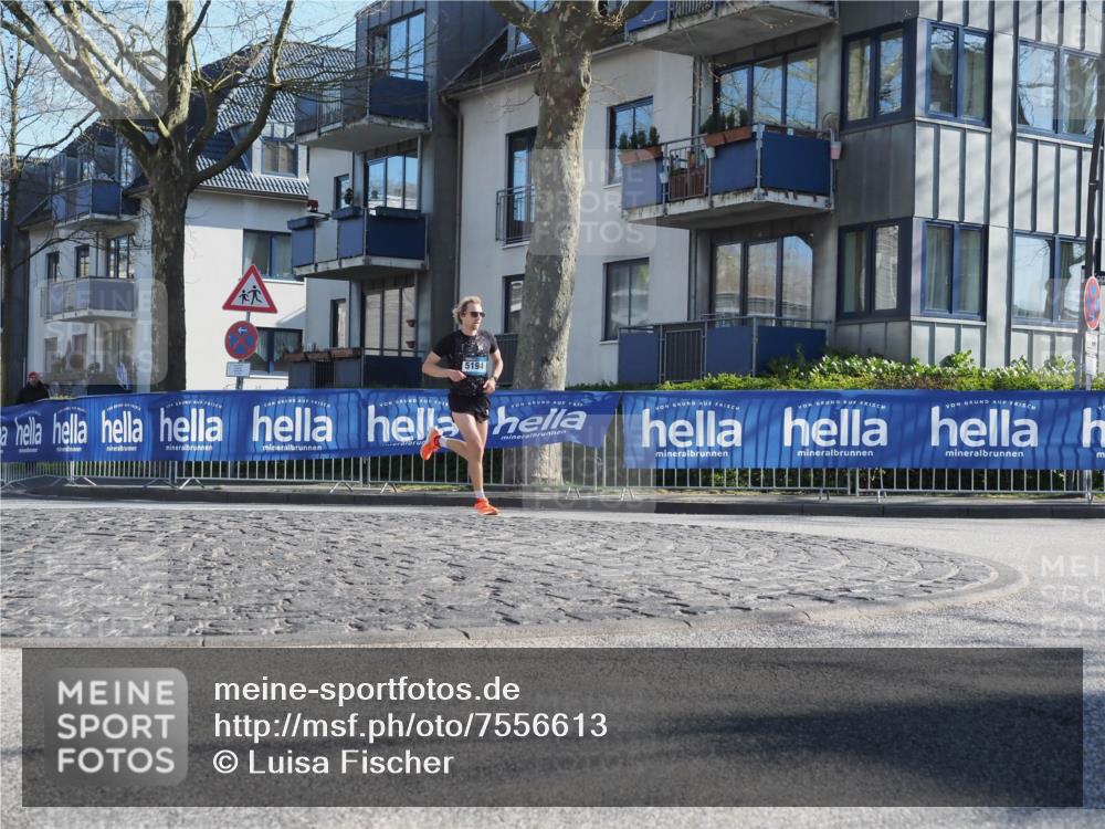 06.04.2025 - 44. Internationalen Wilhelmsburger Insellauf Luisa Fischer http://msf.ph/oto/7556613 06.04.2025 10:11:30 Ziel 5194 meine-sportfotos.de