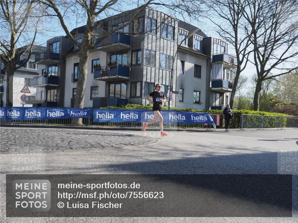 06.04.2025 - 44. Internationalen Wilhelmsburger Insellauf Luisa Fischer http://msf.ph/oto/7556623 06.04.2025 10:11:31 Ziel 515 meine-sportfotos.de