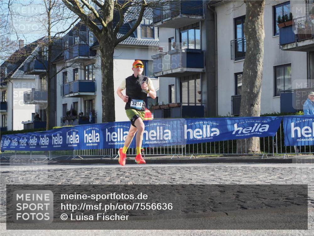 06.04.2025 - 44. Internationalen Wilhelmsburger Insellauf Luisa Fischer http://msf.ph/oto/7556636 06.04.2025 10:11:46 Ziel 3214 meine-sportfotos.de