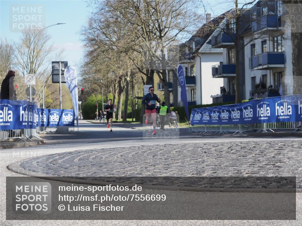 06.04.2025 - 44. Internationalen Wilhelmsburger Insellauf Luisa Fischer http://msf.ph/oto/7556699 06.04.2025 10:12:21 Ziel 4285 meine-sportfotos.de