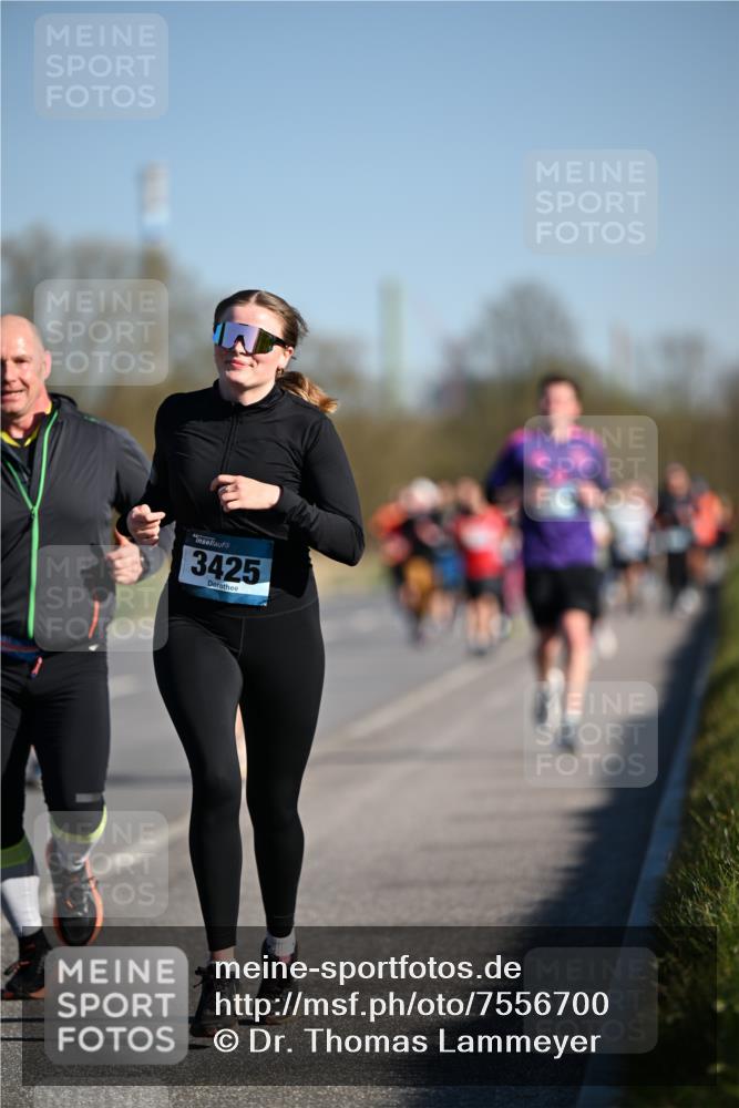 06.04.2025 - 44. Internationalen Wilhelmsburger Insellauf Dr. Thomas Lammeyer http://msf.ph/oto/7556700 06.04.2025 09:32:40 Laufen 3425 meine-sportfotos.de