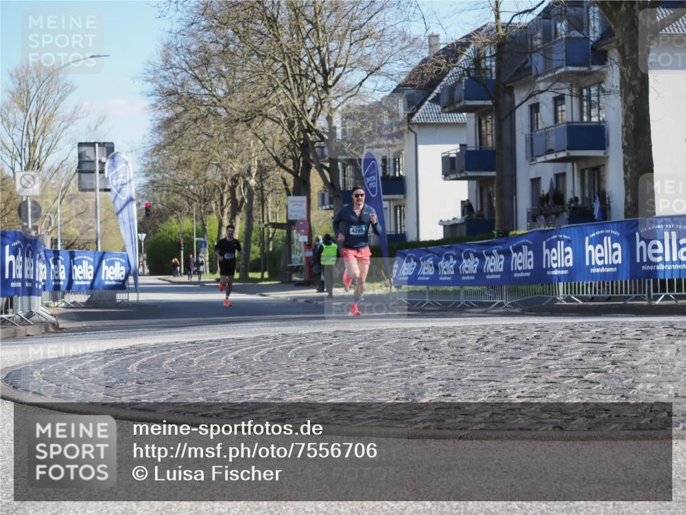 06.04.2025 - 44. Internationalen Wilhelmsburger Insellauf Luisa Fischer http://msf.ph/oto/7556706 06.04.2025 10:12:22 Ziel 4285 meine-sportfotos.de