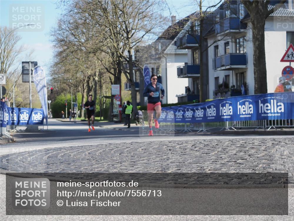 06.04.2025 - 44. Internationalen Wilhelmsburger Insellauf Luisa Fischer http://msf.ph/oto/7556713 06.04.2025 10:12:23 Ziel 4285 meine-sportfotos.de