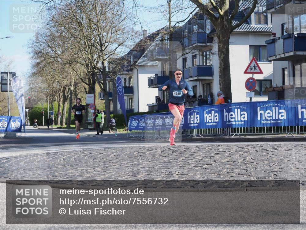 06.04.2025 - 44. Internationalen Wilhelmsburger Insellauf Luisa Fischer http://msf.ph/oto/7556732 06.04.2025 10:12:24 Ziel 4285, 15 meine-sportfotos.de