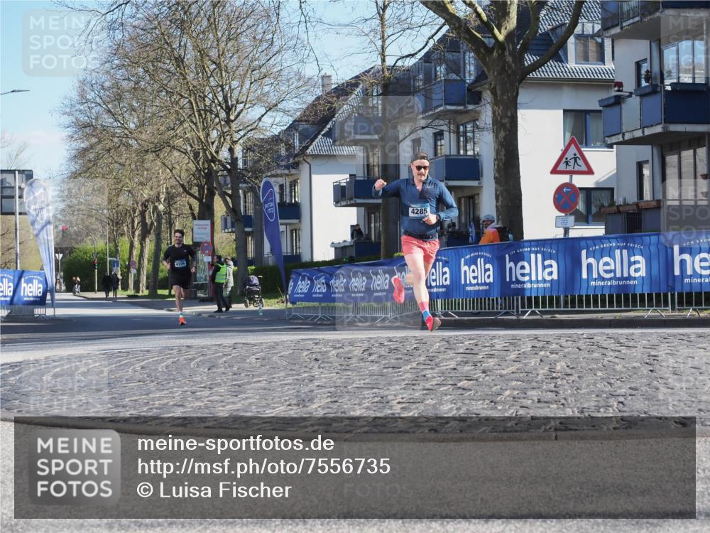 06.04.2025 - 44. Internationalen Wilhelmsburger Insellauf Luisa Fischer http://msf.ph/oto/7556735 06.04.2025 10:12:24 Ziel 4285 meine-sportfotos.de