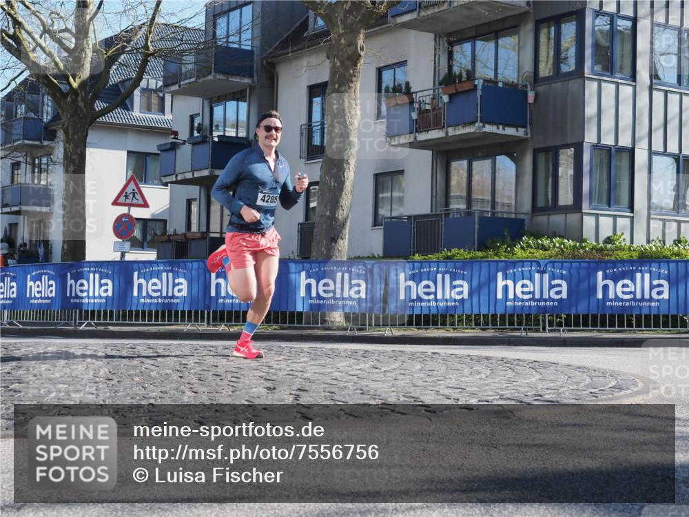 06.04.2025 - 44. Internationalen Wilhelmsburger Insellauf Luisa Fischer http://msf.ph/oto/7556756 06.04.2025 10:12:25 Ziel 4285 meine-sportfotos.de