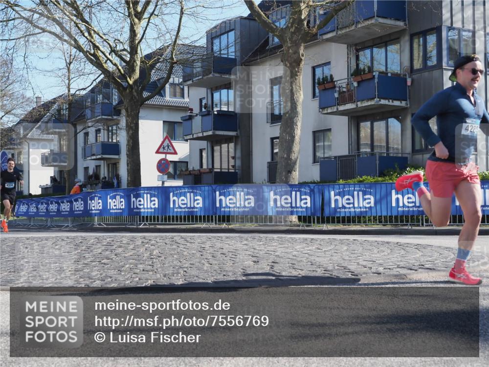 06.04.2025 - 44. Internationalen Wilhelmsburger Insellauf Luisa Fischer http://msf.ph/oto/7556769 06.04.2025 10:12:25 Ziel 4285, 4206 meine-sportfotos.de