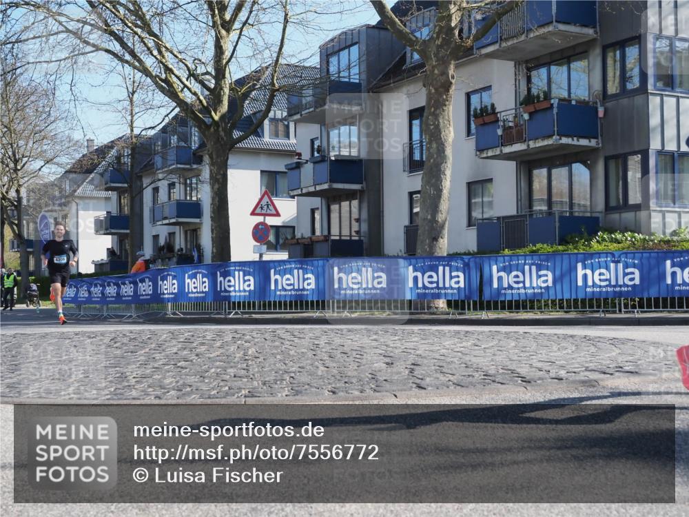 06.04.2025 - 44. Internationalen Wilhelmsburger Insellauf Luisa Fischer http://msf.ph/oto/7556772 06.04.2025 10:12:26 Ziel  meine-sportfotos.de