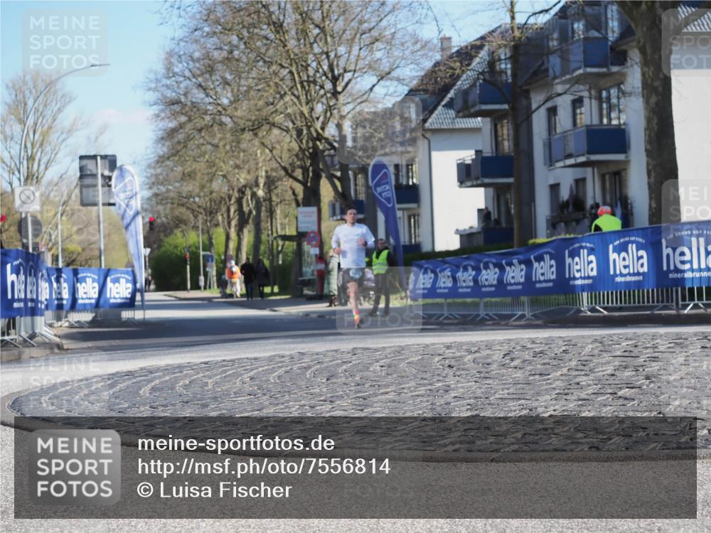 06.04.2025 - 44. Internationalen Wilhelmsburger Insellauf Luisa Fischer http://msf.ph/oto/7556814 06.04.2025 10:12:47 Ziel  meine-sportfotos.de