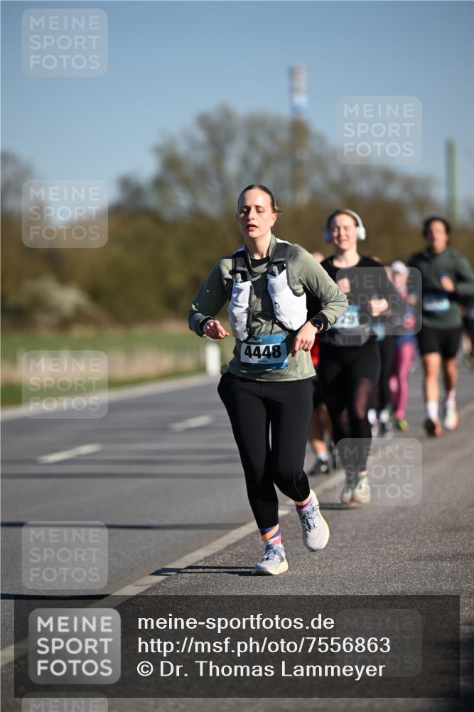 06.04.2025 - 44. Internationalen Wilhelmsburger Insellauf Dr. Thomas Lammeyer http://msf.ph/oto/7556863 06.04.2025 09:32:51 Laufen 4448, 29 meine-sportfotos.de