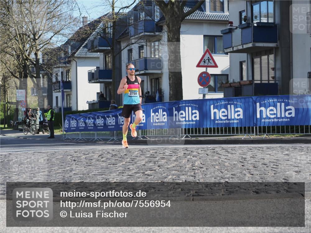 06.04.2025 - 44. Internationalen Wilhelmsburger Insellauf Luisa Fischer http://msf.ph/oto/7556954 06.04.2025 10:14:02 Ziel 71, 3759 meine-sportfotos.de