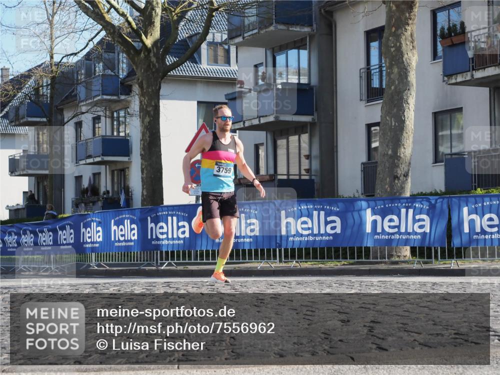 06.04.2025 - 44. Internationalen Wilhelmsburger Insellauf Luisa Fischer http://msf.ph/oto/7556962 06.04.2025 10:14:03 Ziel 3759 meine-sportfotos.de