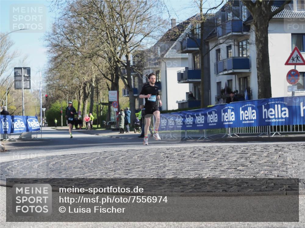06.04.2025 - 44. Internationalen Wilhelmsburger Insellauf Luisa Fischer http://msf.ph/oto/7556974 06.04.2025 10:14:10 Ziel 4511 meine-sportfotos.de