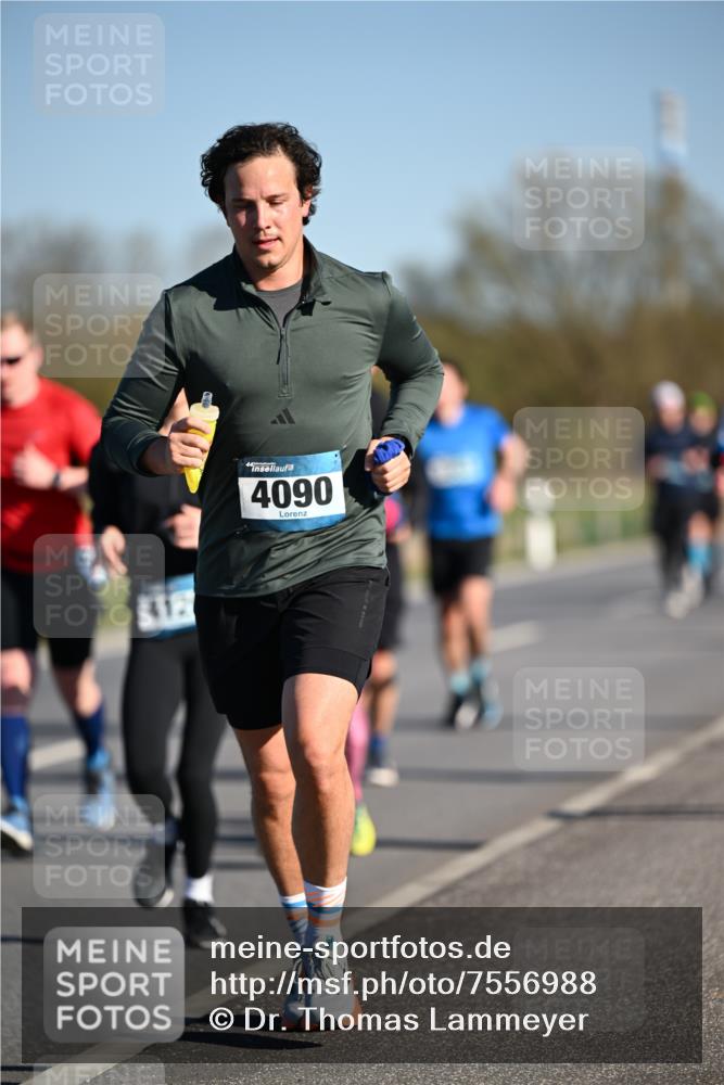 06.04.2025 - 44. Internationalen Wilhelmsburger Insellauf Dr. Thomas Lammeyer http://msf.ph/oto/7556988 06.04.2025 09:32:58 Laufen 4090 meine-sportfotos.de