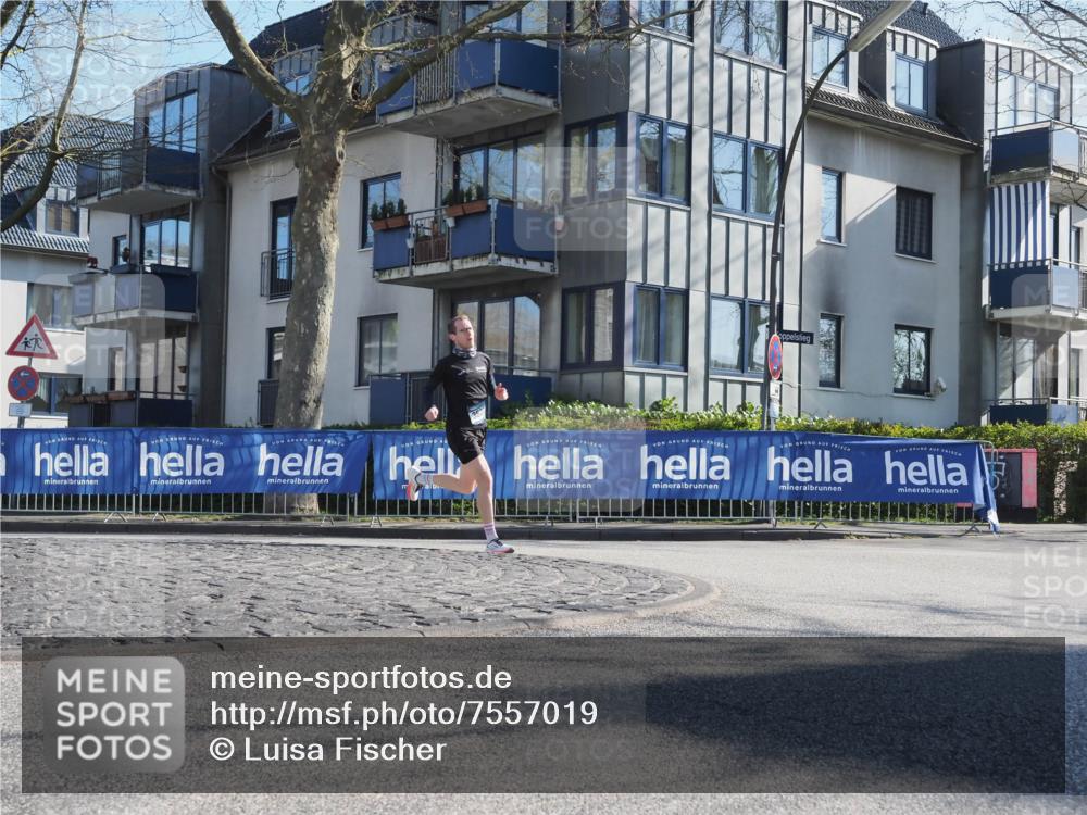 06.04.2025 - 44. Internationalen Wilhelmsburger Insellauf Luisa Fischer http://msf.ph/oto/7557019 06.04.2025 10:14:29 Ziel  meine-sportfotos.de