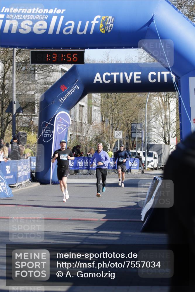06.04.2025 - 44. Internationalen Wilhelmsburger Insellauf A. Gomolzig http://msf.ph/oto/7557034 06.04.2025 10:21:54 Ziel 4604 meine-sportfotos.de