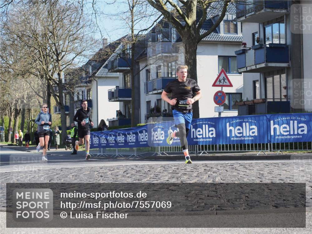 06.04.2025 - 44. Internationalen Wilhelmsburger Insellauf Luisa Fischer http://msf.ph/oto/7557069 06.04.2025 10:14:45 Ziel 3524 meine-sportfotos.de