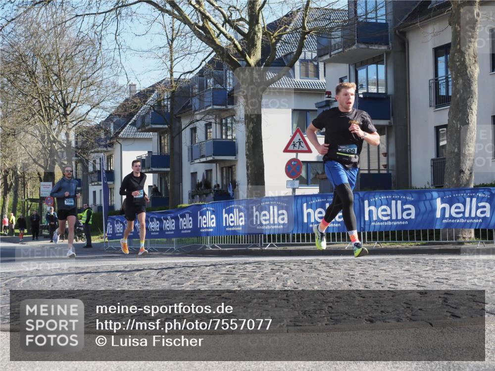 06.04.2025 - 44. Internationalen Wilhelmsburger Insellauf Luisa Fischer http://msf.ph/oto/7557077 06.04.2025 10:14:46 Ziel 3566, 524, 609 meine-sportfotos.de