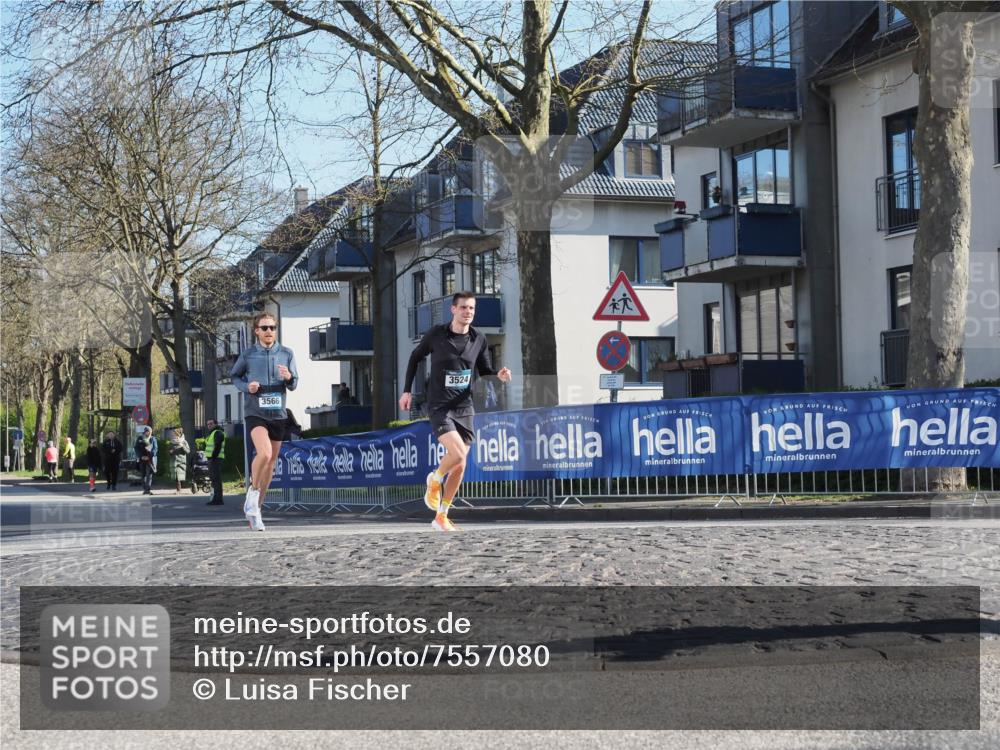 06.04.2025 - 44. Internationalen Wilhelmsburger Insellauf Luisa Fischer http://msf.ph/oto/7557080 06.04.2025 10:14:47 Ziel 3566, 3524 meine-sportfotos.de