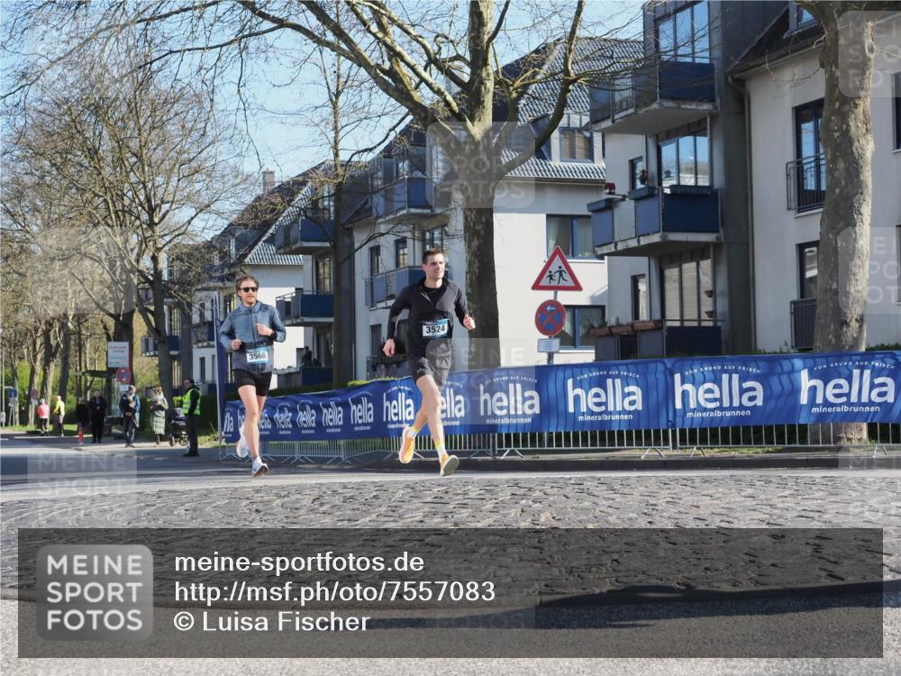 06.04.2025 - 44. Internationalen Wilhelmsburger Insellauf Luisa Fischer http://msf.ph/oto/7557083 06.04.2025 10:14:47 Ziel 3566, 3524 meine-sportfotos.de
