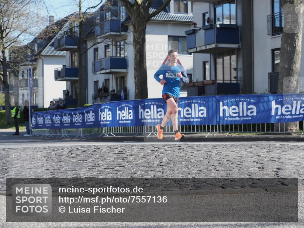 06.04.2025 - 44. Internationalen Wilhelmsburger Insellauf Luisa Fischer http://msf.ph/oto/7557136 06.04.2025 10:15:10 Ziel 3475 meine-sportfotos.de