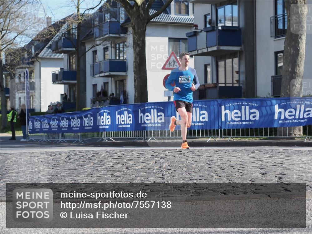 06.04.2025 - 44. Internationalen Wilhelmsburger Insellauf Luisa Fischer http://msf.ph/oto/7557138 06.04.2025 10:15:10 Ziel 3475 meine-sportfotos.de