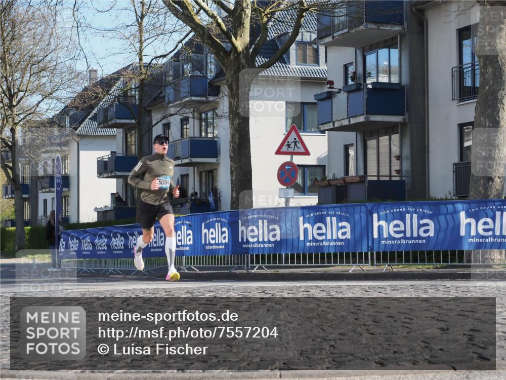 06.04.2025 - 44. Internationalen Wilhelmsburger Insellauf Luisa Fischer http://msf.ph/oto/7557204 06.04.2025 10:15:40 Ziel 1059 meine-sportfotos.de